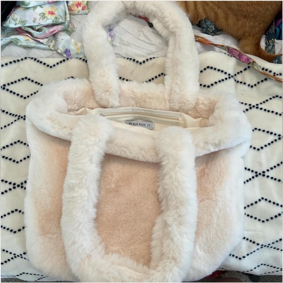 My Mum Made It fuzzy shoulder bag - Picture 1 of 1